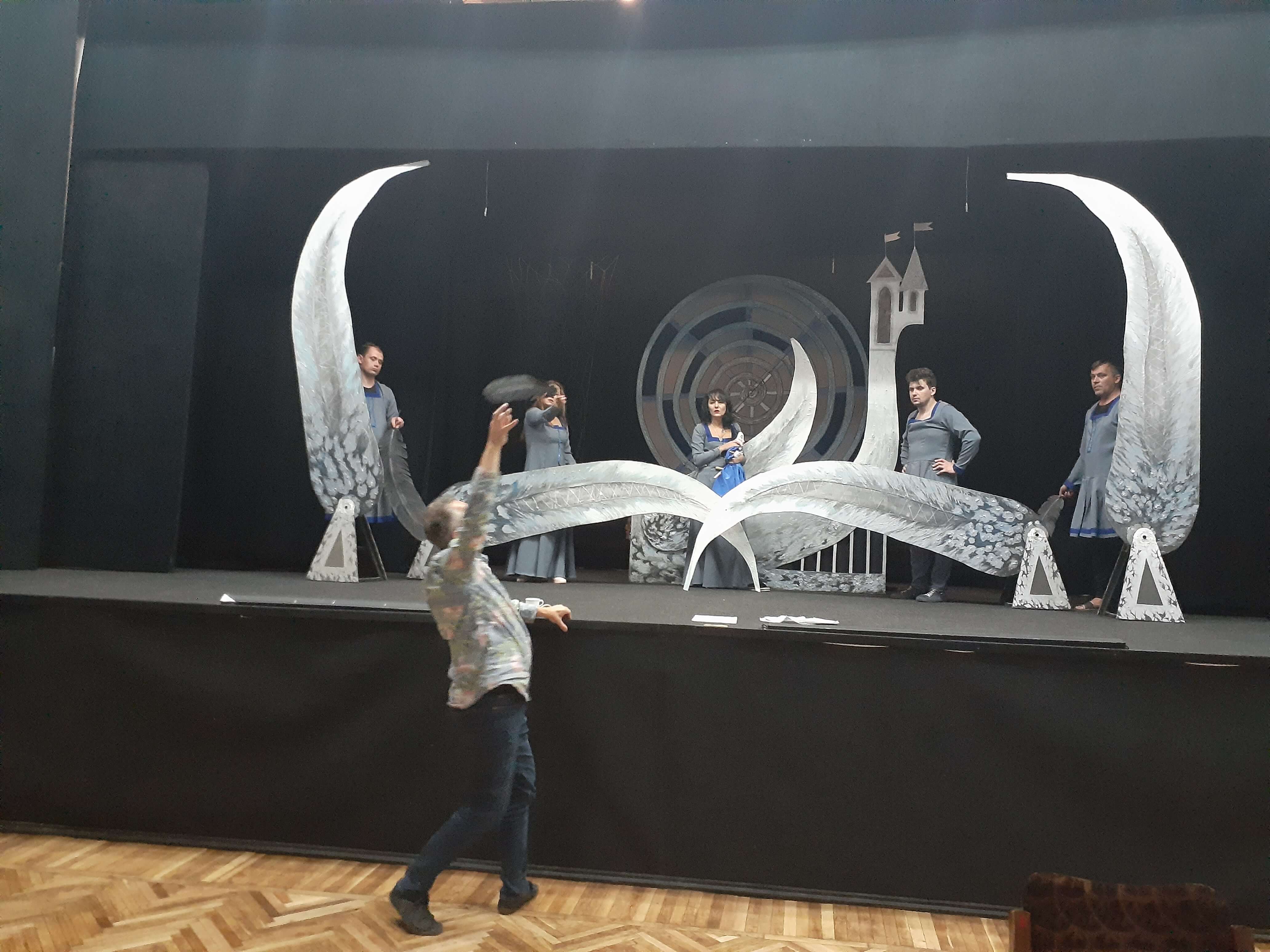 DESCHIDEREA STAGIUNII TEATRALE